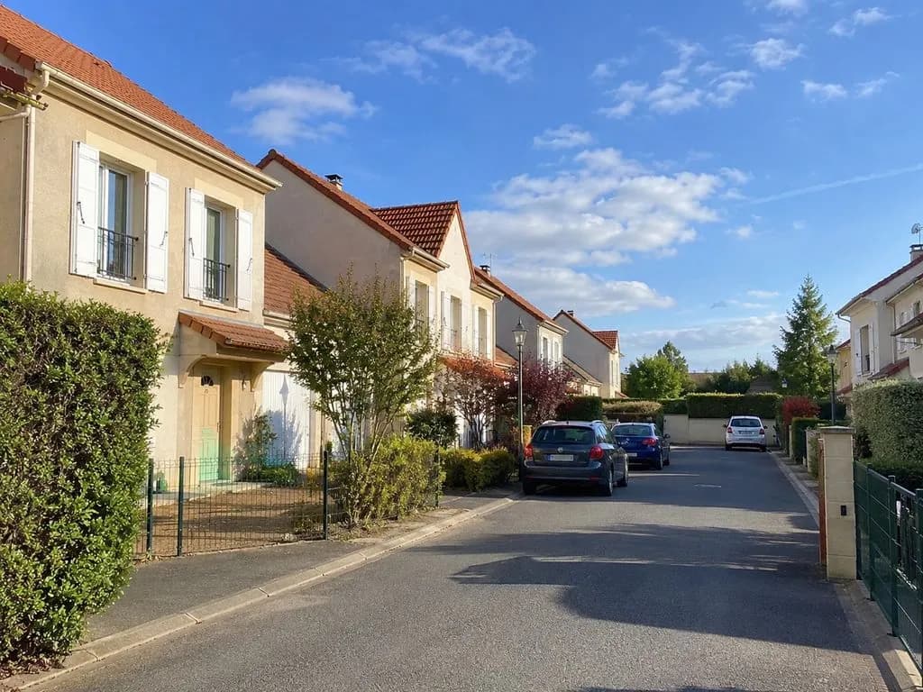 Immeuble de rapport 145 m² - Photo 1