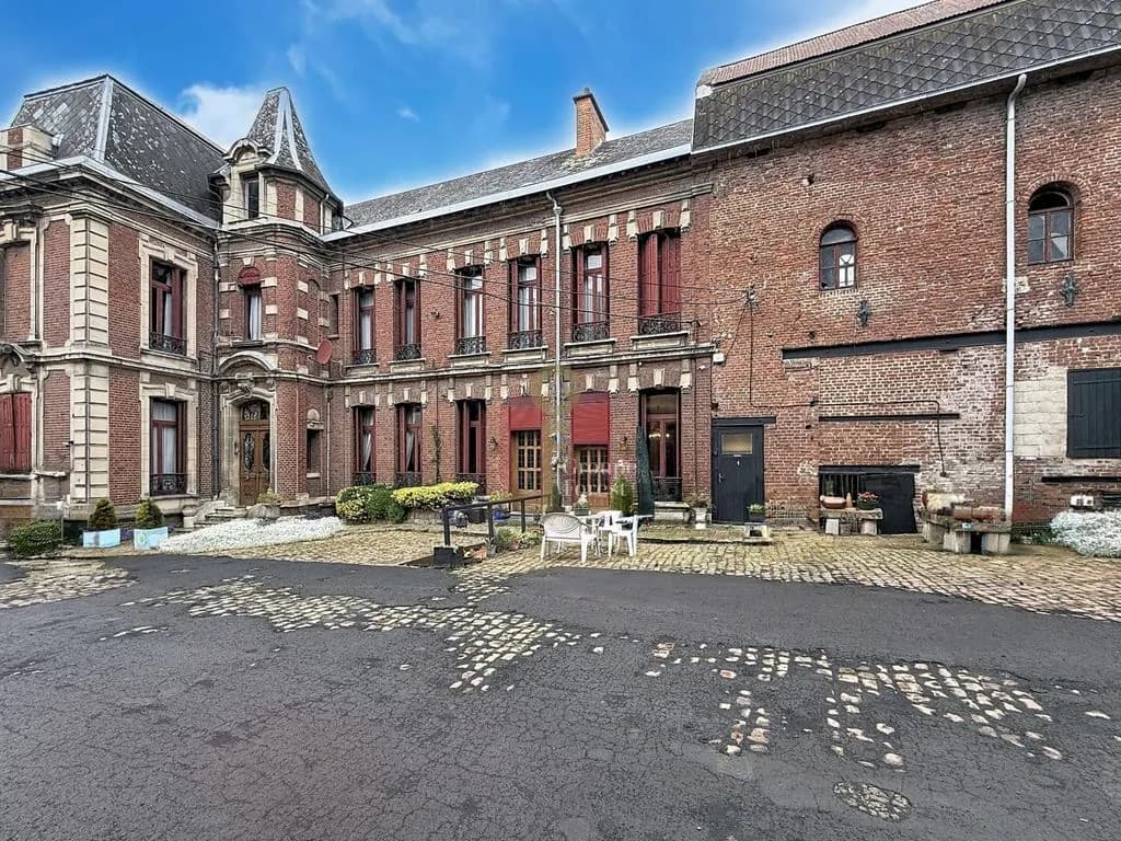 Immeuble de rapport 3000 m² - Photo 1