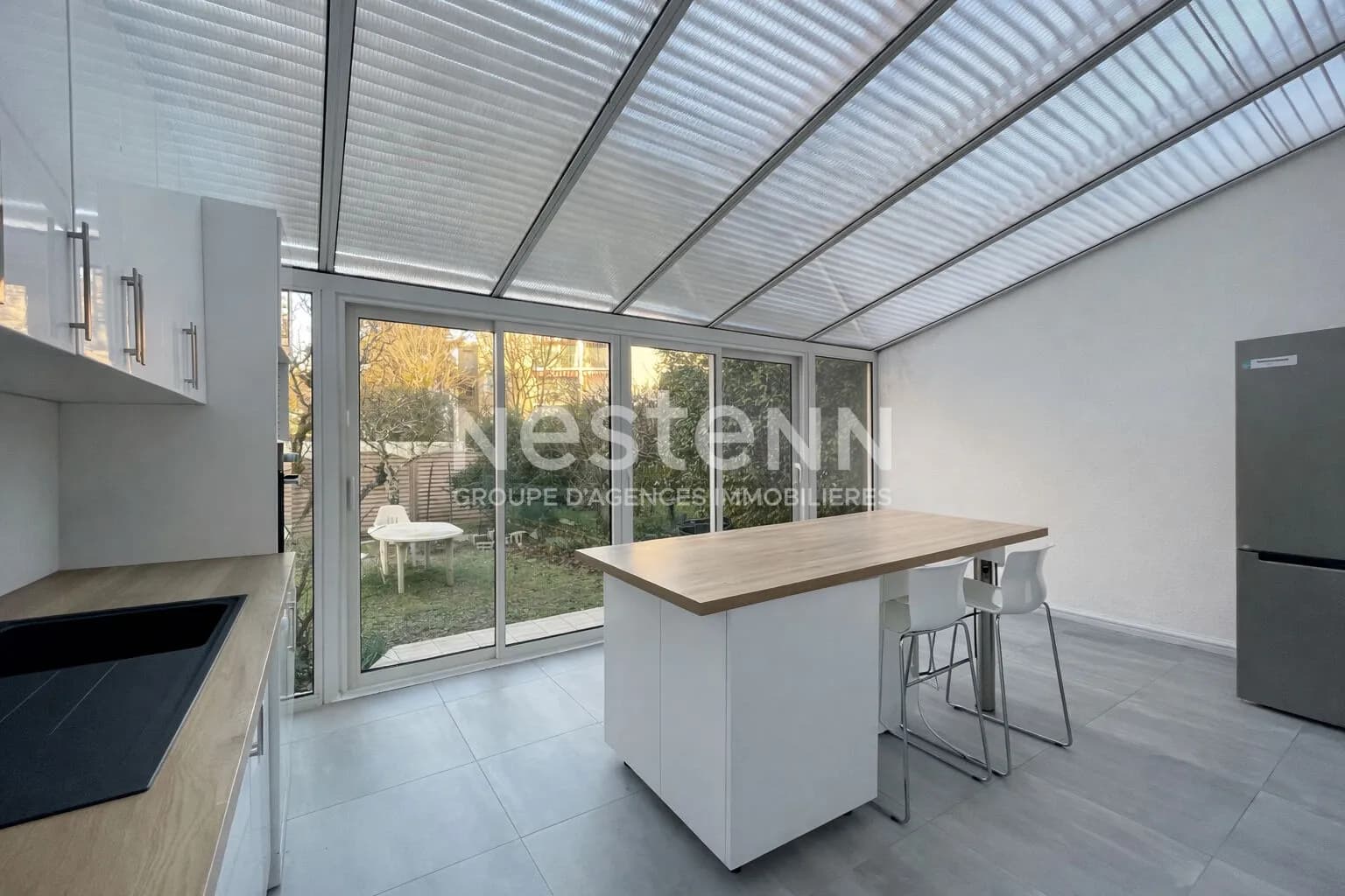 Rare Talence secteur Bagatelle Peixotto : immeuble de rapport rénové 5ch plus un studio, pour une rentabilité de 8 % . - Photo 1