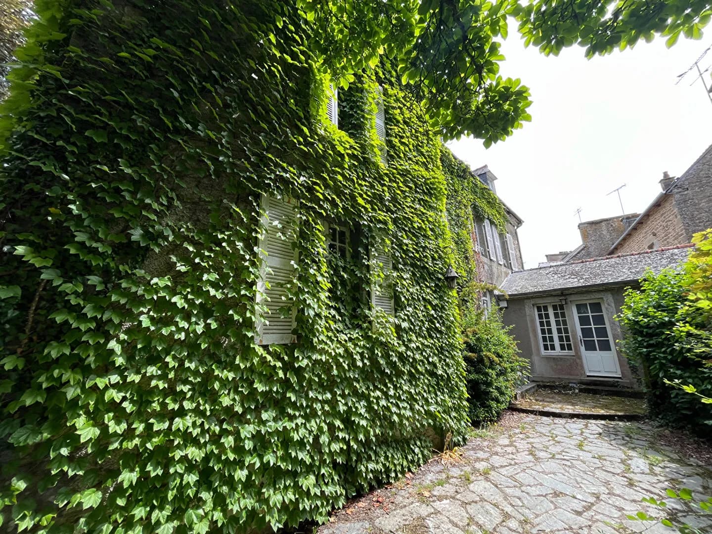 A vendre, ensemble immobilier à Merdrignac axe RN164 - Photo 1