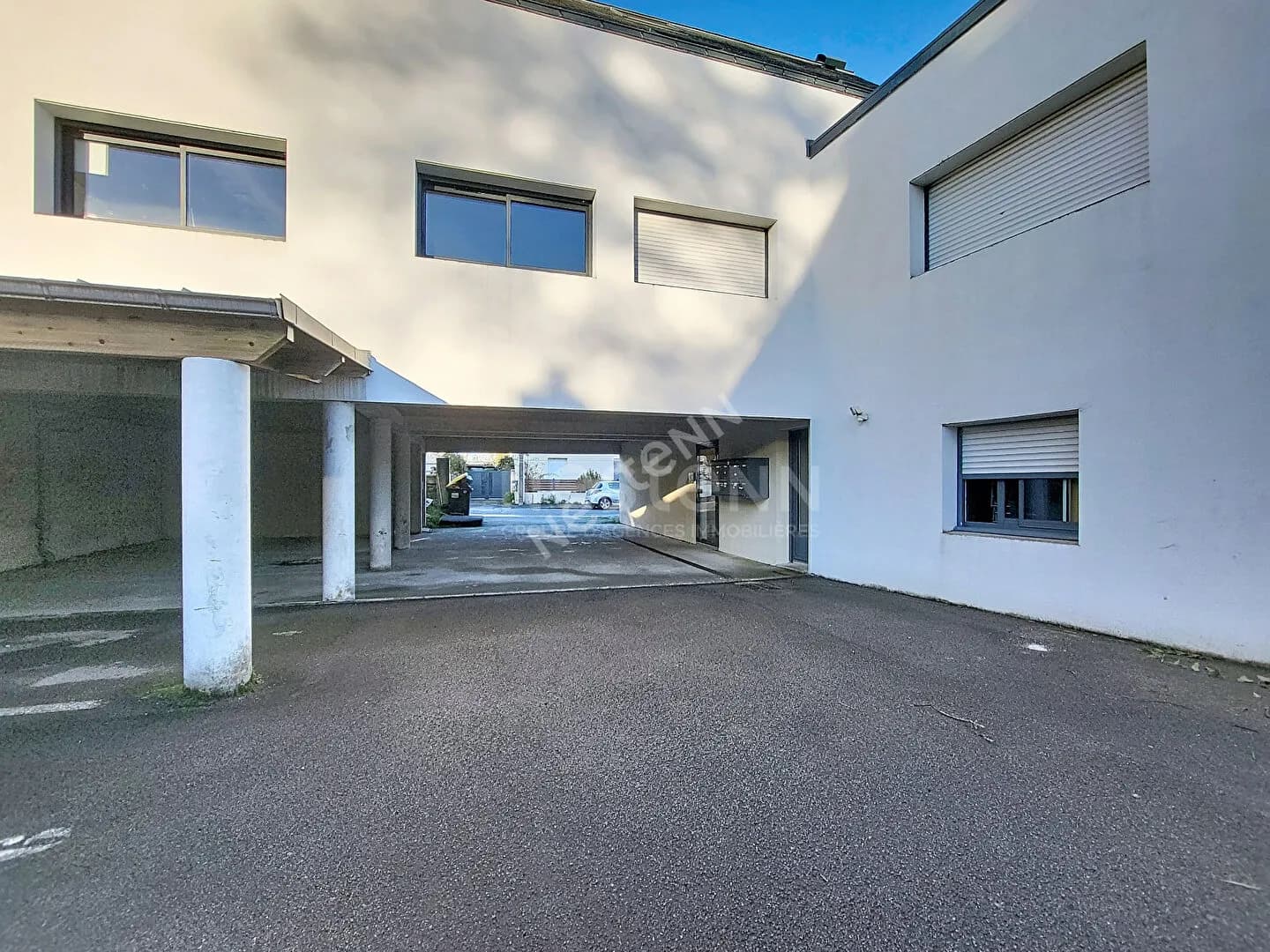 Nantes Bout des Pavés : En vente ! Exclusivité ! A proximité des facultés, Immeuble de 8 lots d'habitation + stationnements (4 couverts + 3 extérieurs) - Photo 1