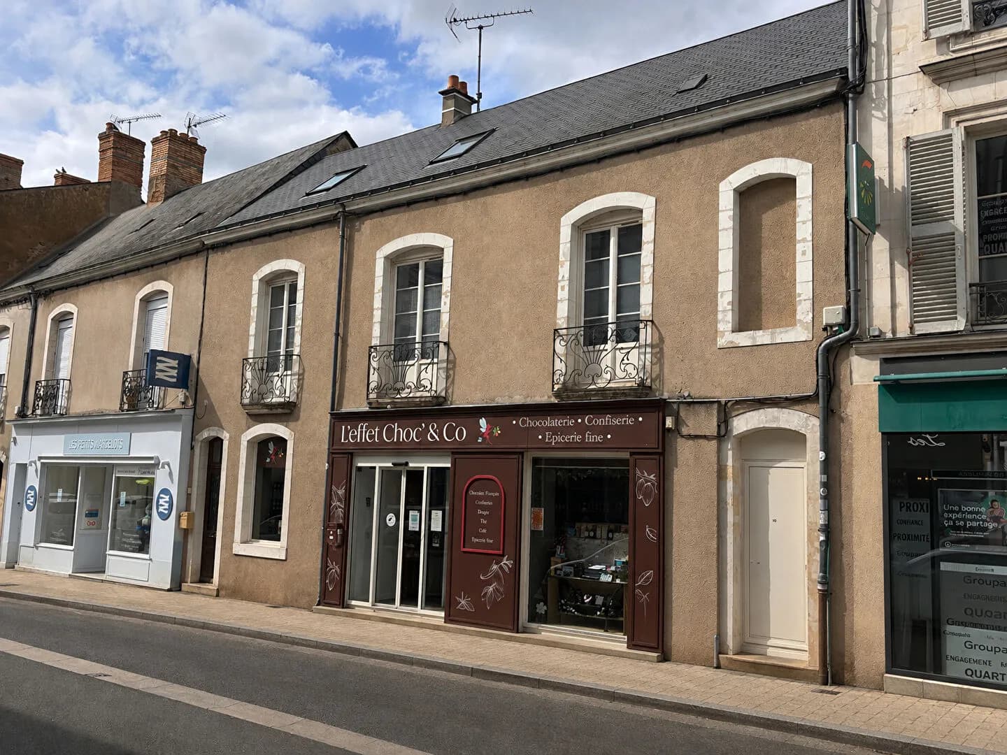 IDEAL INVESTISSEUR, ENSEMBLE IMMOBILIER EN PLEIN COEUR DE LA FLÈCHE - Photo 1