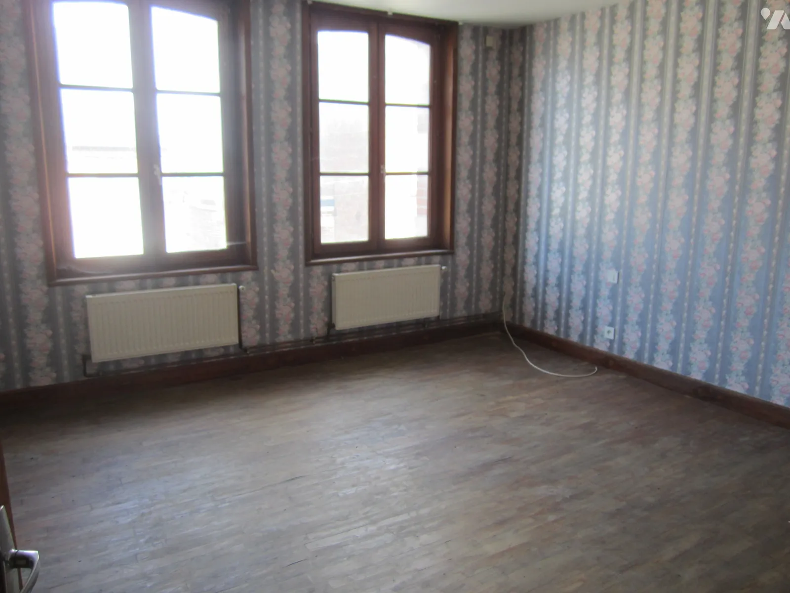 Immeuble 415 m² - Photo 1