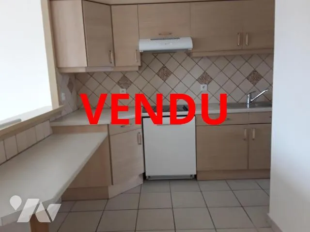 Immeuble 300 m² - Photo 1