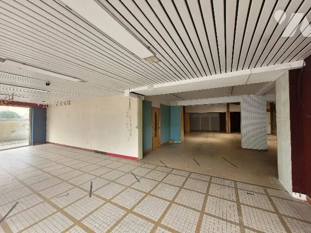 Immeuble 822 m² - Photo 1