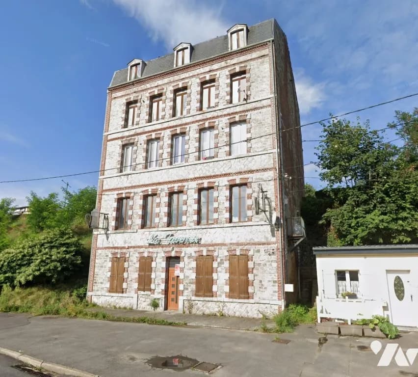 Immeuble 200 m² - Photo 1