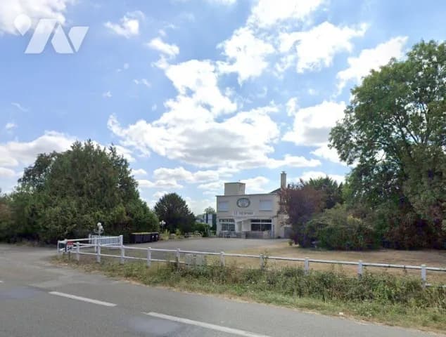 Immeuble 220 m² - Photo 1