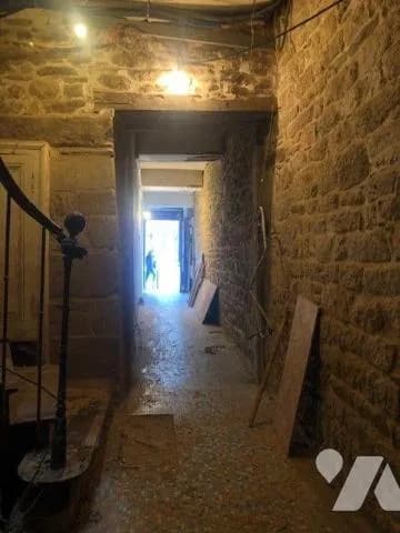 Immeuble - Photo 1