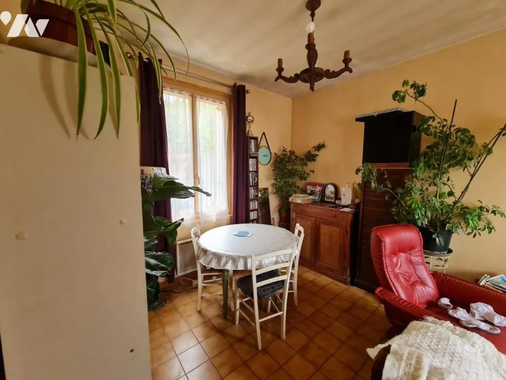 Immeuble 102 m² - Photo 1