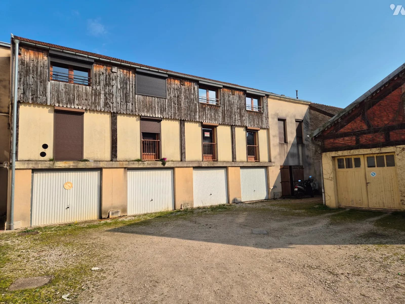 Immeuble 126 m² - Photo 1