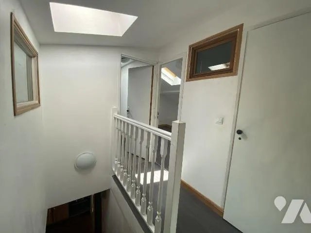 Immeuble 144 m² - Photo 1