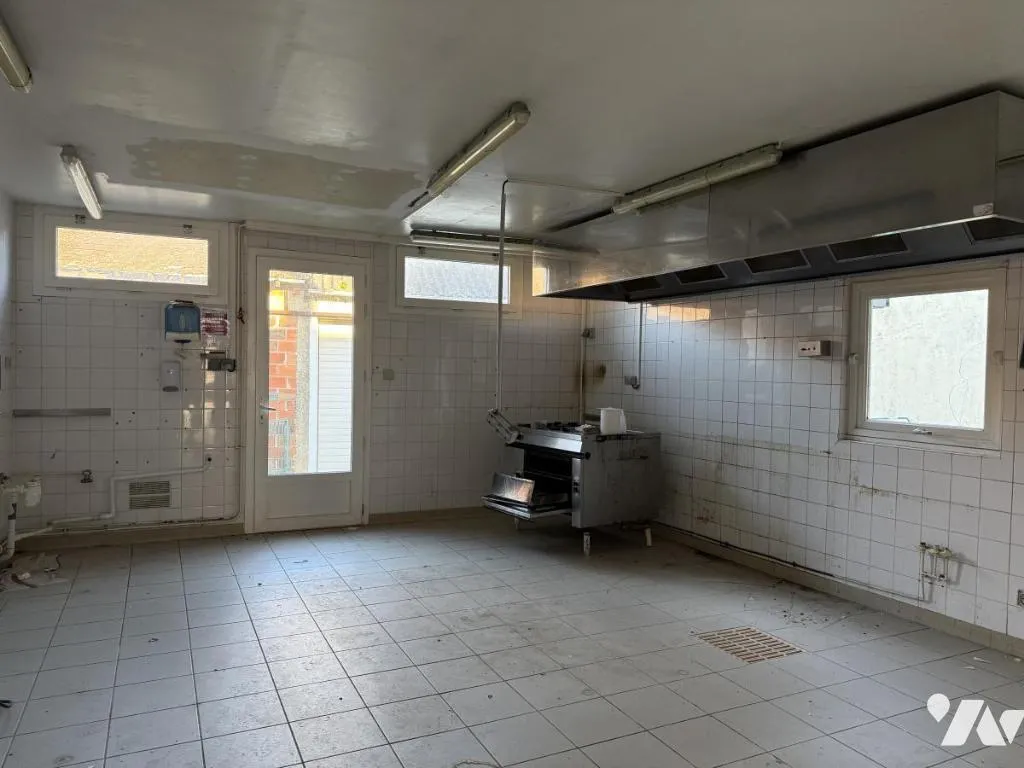 Immeuble 260 m² - Photo 1