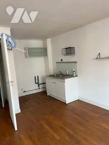 Immeuble 305 m² - Photo 1