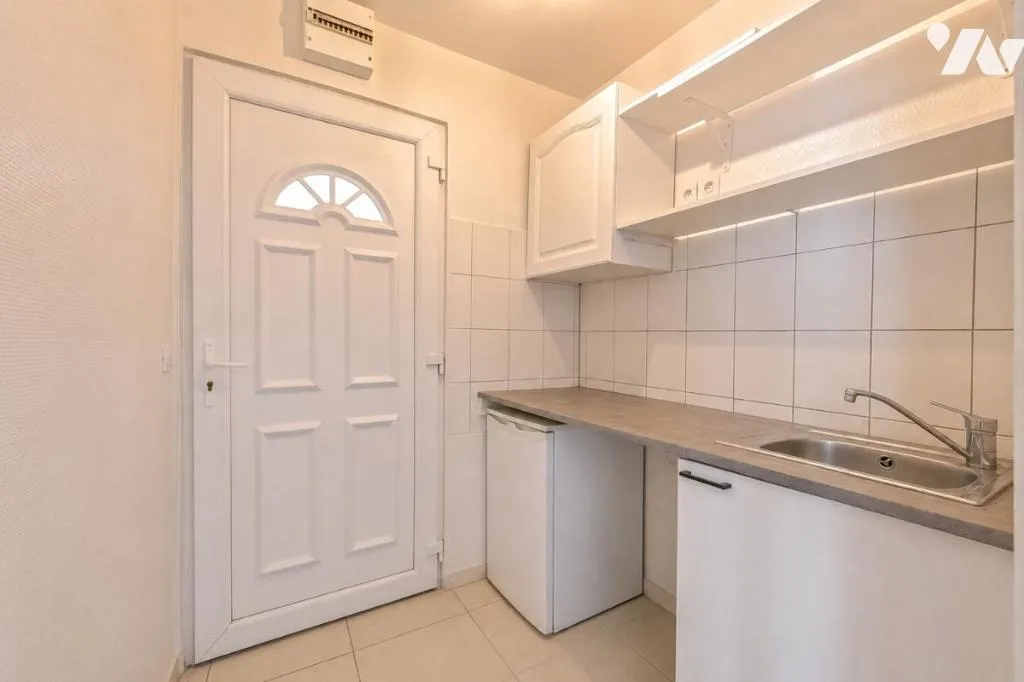 Immeuble 86 m² - Photo 1