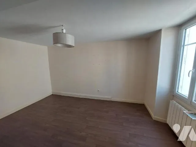 Immeuble 214 m² - Photo 1