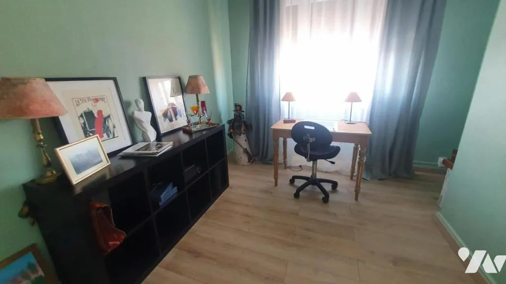 Immeuble 295 m² - Photo 1