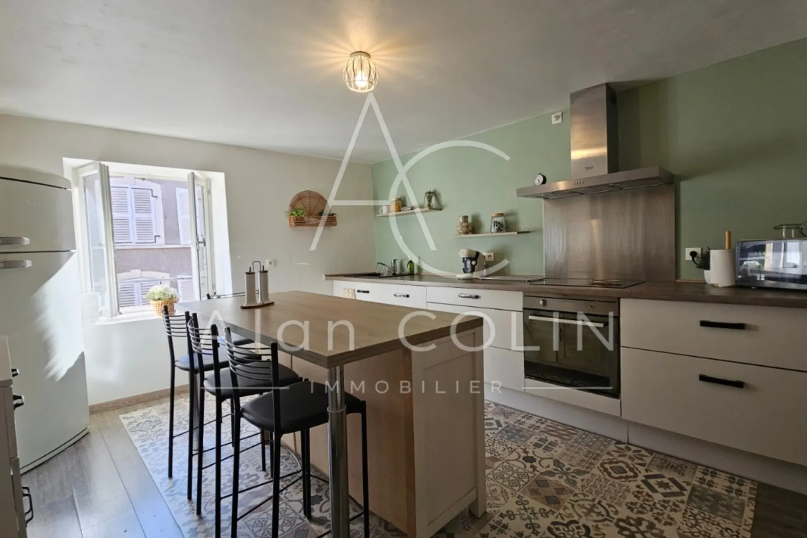Immeuble 13 pièces 397 m² - Photo 1