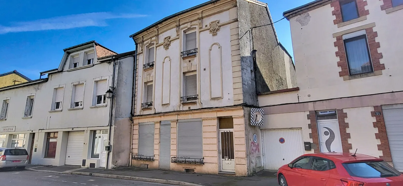 IMMEUBLE DE 208M2 A RENOVER ENTIEREMENT - Photo 1