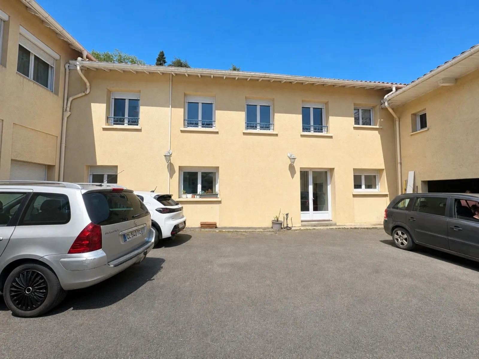 Immeuble de rapport 305 m² - Photo 1