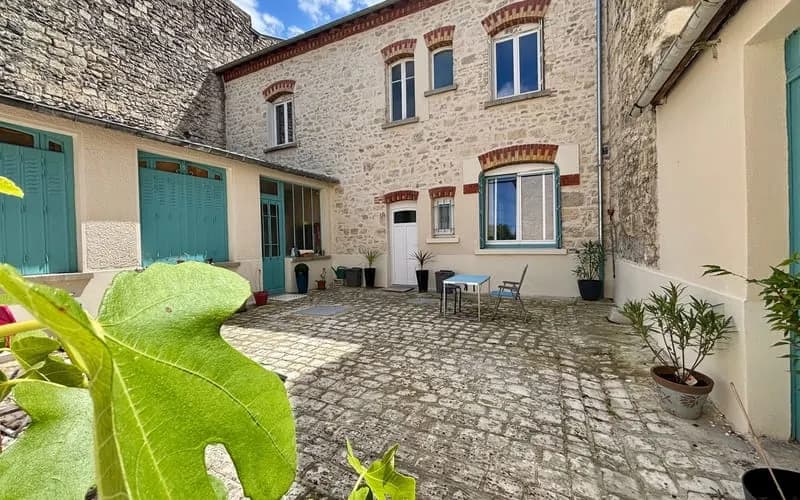 Immeuble de rapport 4 pièces 194 m² - Photo 1