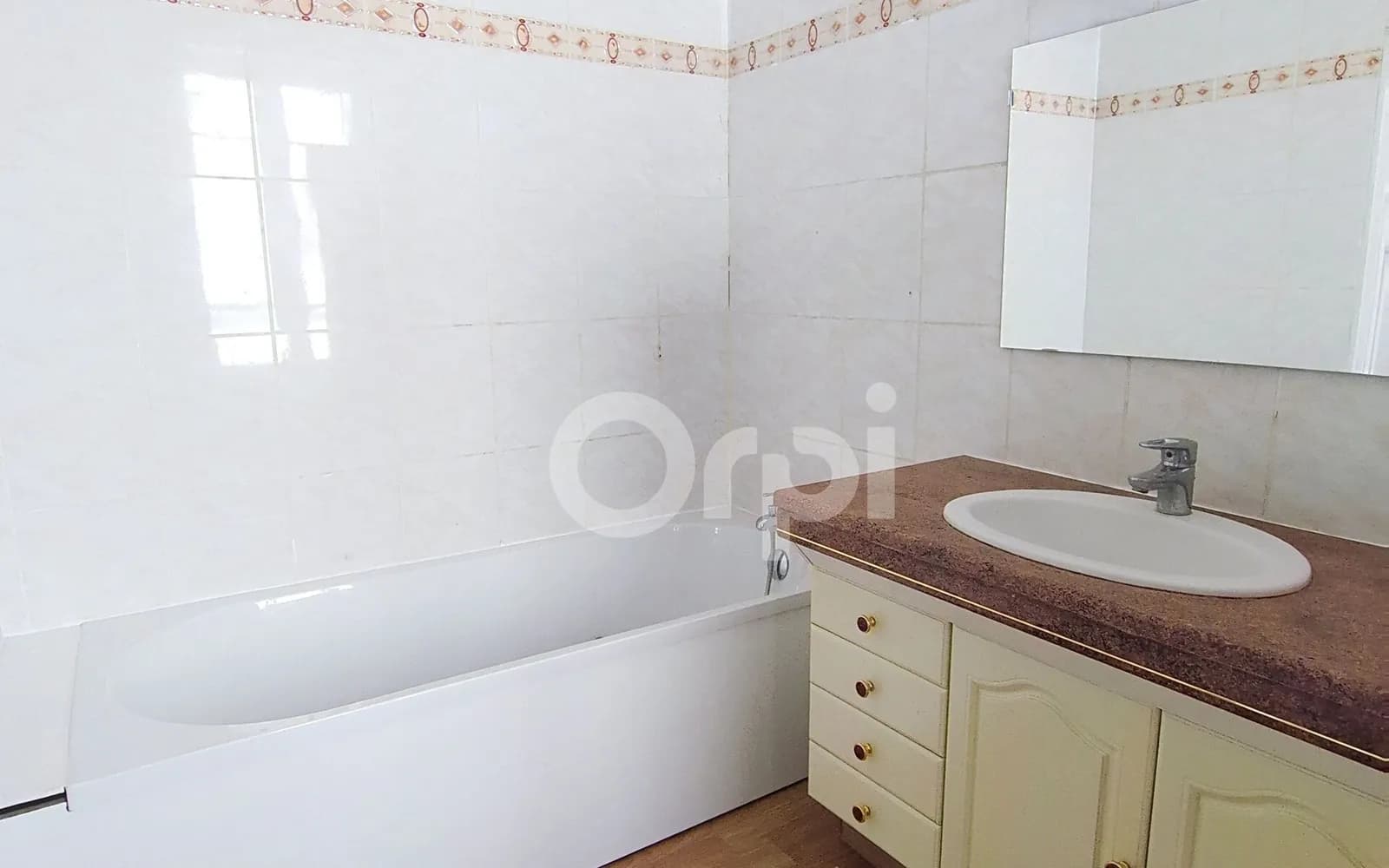 Immeuble de rapport 6 pièces 194 m² - Photo 1