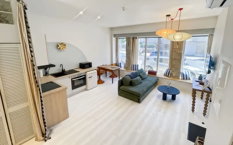Immeuble de rapport 2 pièces 147 m² - Photo 1
