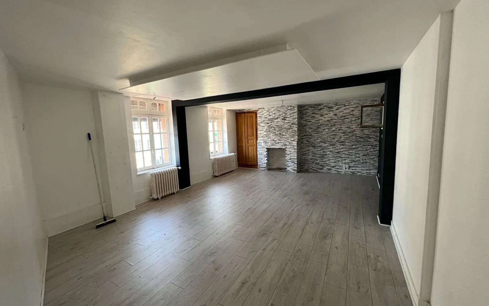 Immeuble 5 pièces 307 m² - Photo 1