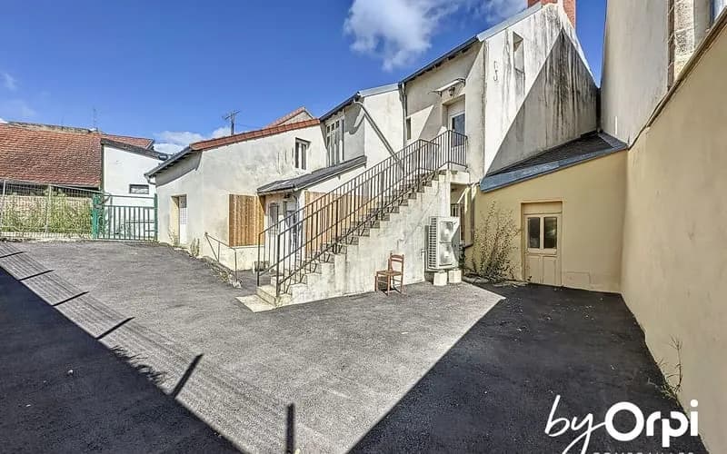 Immeuble de rapport 8 pièces 230 m² - Photo 1