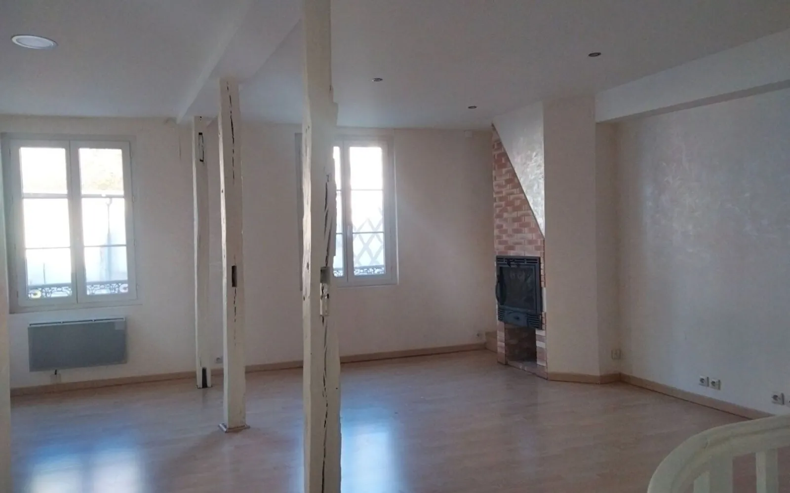 Immeuble 3 pièces 225 m² - Photo 1