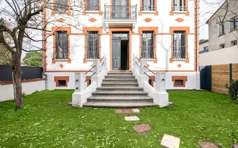 Immeuble de rapport 20 pièces 646 m² - Photo 1