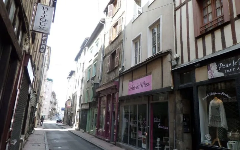 Immeuble de rapport 2 pièces - Photo 1