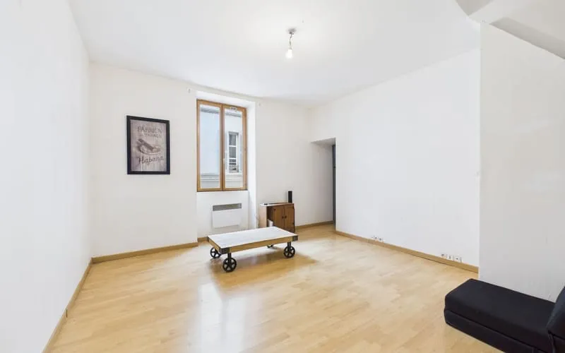 Immeuble de rapport 3 pièces 230 m² - Photo 1