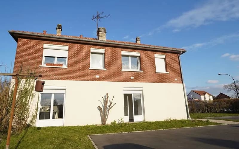 Immeuble de rapport 6 pièces 131 m² - Photo 1