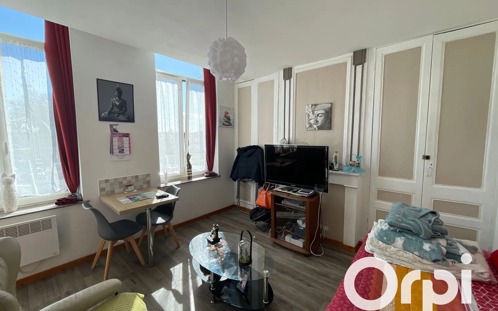 Immeuble de rapport 1 pièce 105 m² - Photo 1