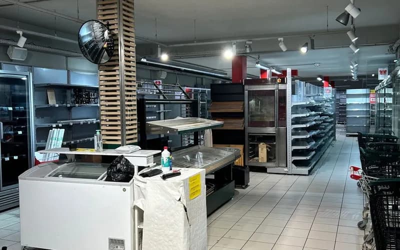 Immeuble de rapport 3 pièces 555 m² - Photo 1