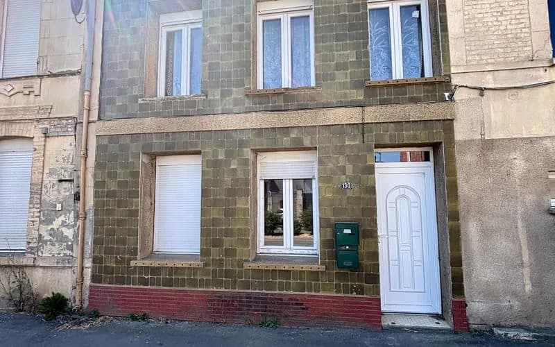 Immeuble de rapport 6 pièces 130 m² - Photo 1