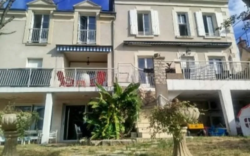 Immeuble 8 pièces 265 m² - Photo 1