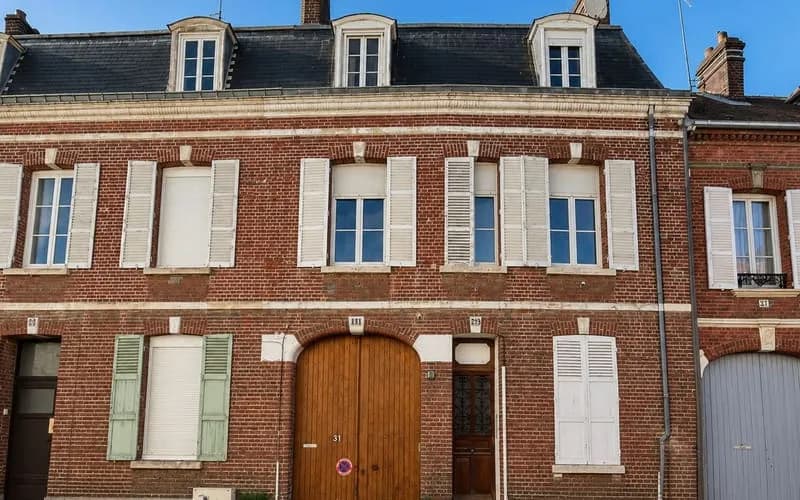Immeuble de rapport 2 pièces 122 m² - Photo 1