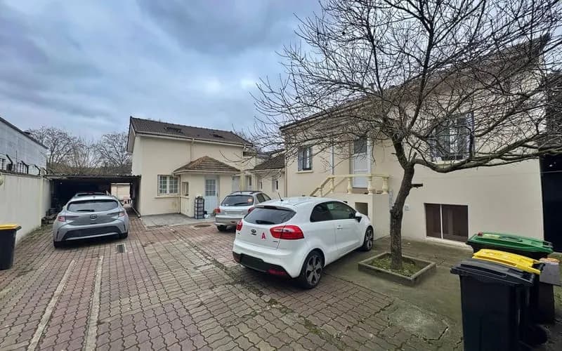 Immeuble 11 pièces 189 m² - Photo 1