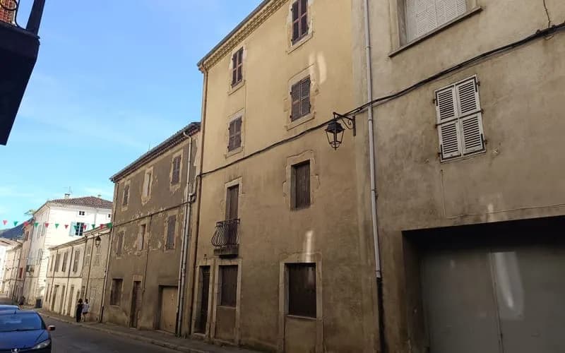 Immeuble de rapport 7 pièces 262 m² - Photo 1