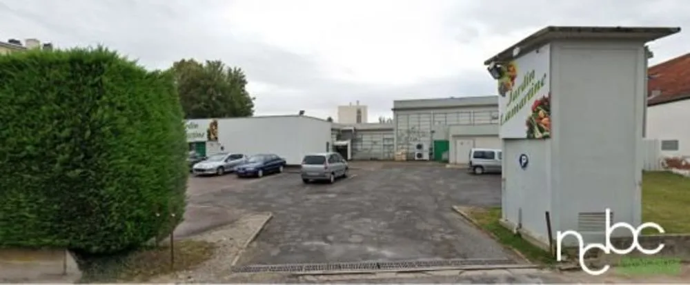 Ensemble immobilier - Photo 1