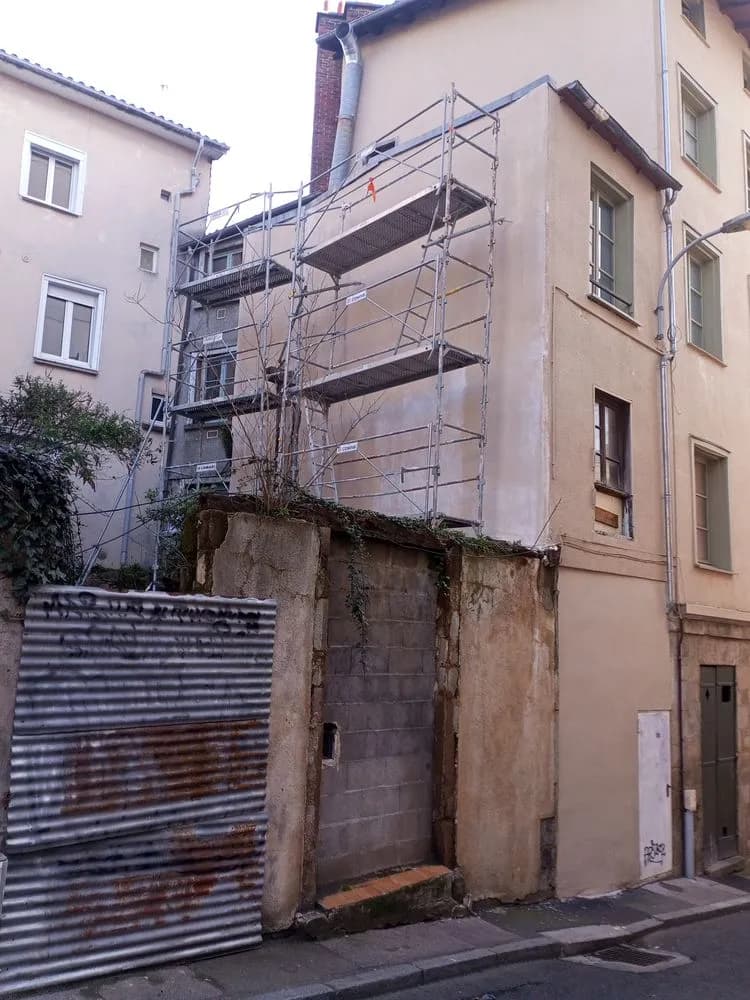 Immeuble à reconstruire - Photo 1