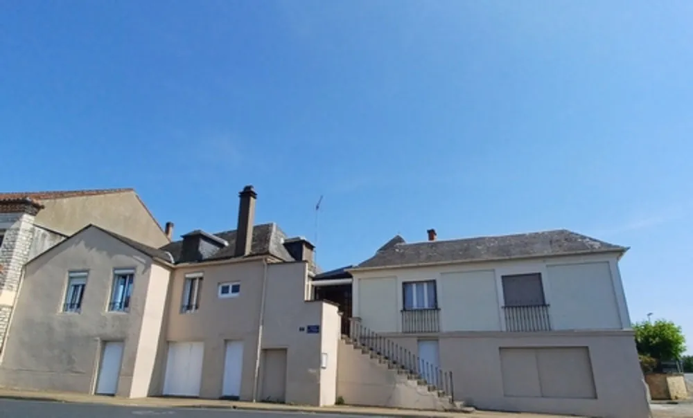 ENSEMBLE IMMOBILIER à GOURDON comprenant HABITATION 95 m2 HAB et COMMERCE, BURAUX ou PROFESESSION LIBERALE EN - Photo 1