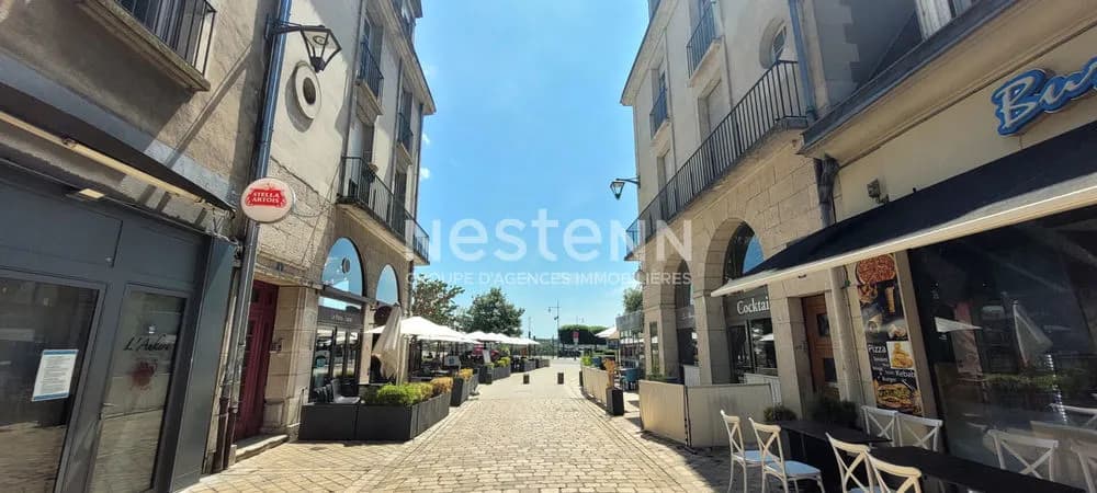 Immeuble mixte à vendre. coeur de Blois, emplacement stratégique entre deux places majeures de la ville - Photo 1