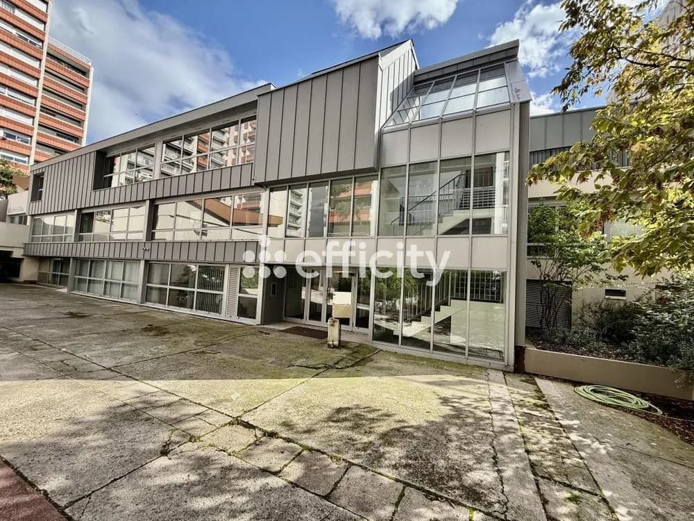 Immeuble - Photo 1