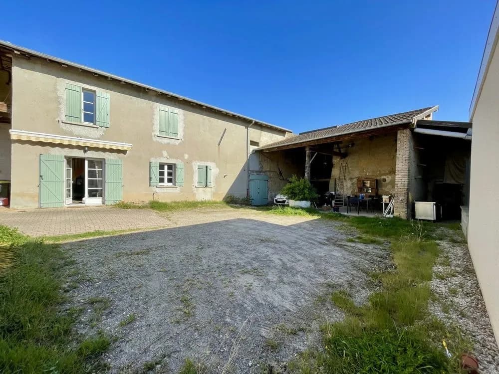 Ensemble immobilier - Photo 1