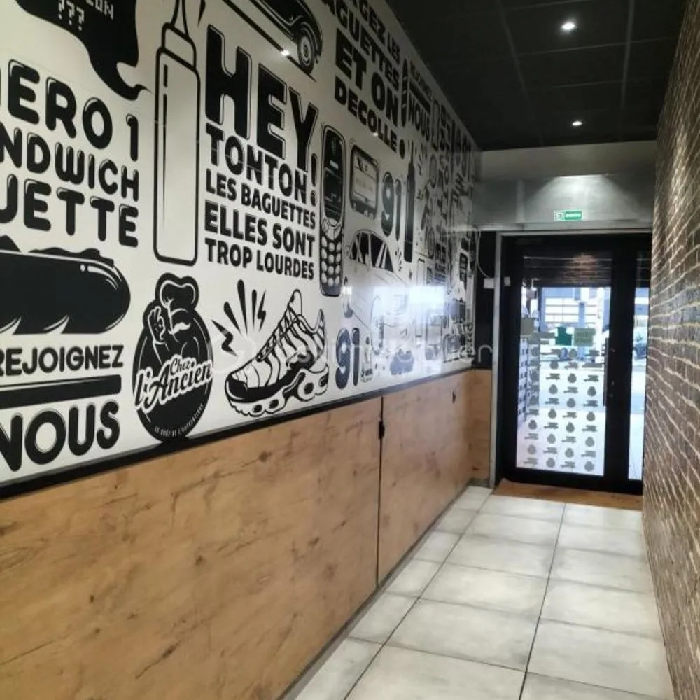 Immeuble de 230 m2 de 2001 pour un investiseur - Photo 1
