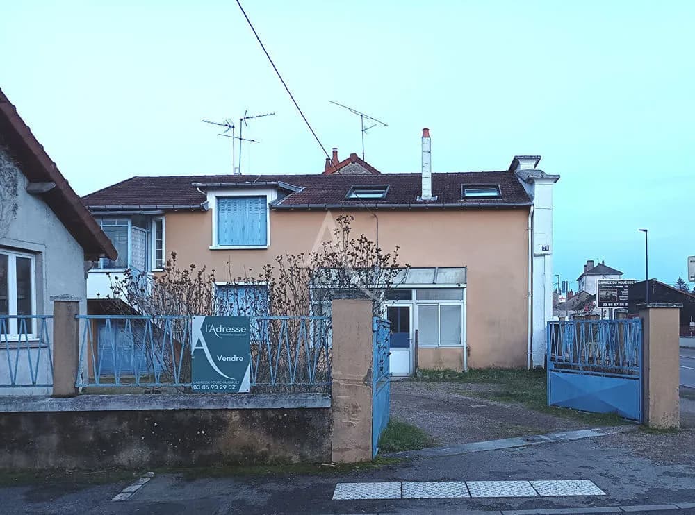 Immeuble Nevers 200 m2 - Photo 1