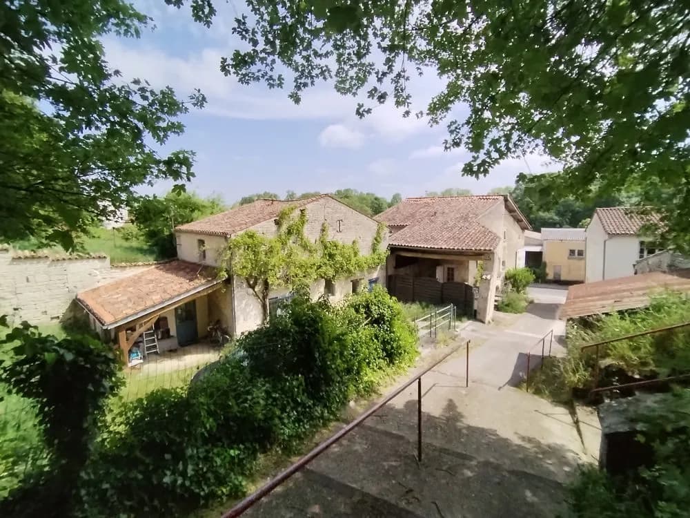 Ensemble immobilier en exclusivité - Photo 1