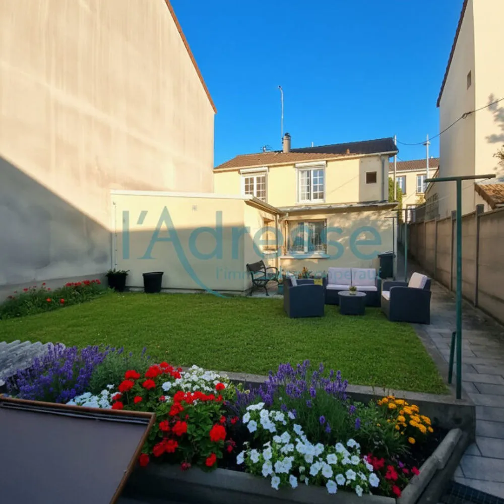 MONT-VALERIEN le calme parfait pour cet ensemble immobilier composé de 2 MAISONS 98 m2 + 56 m2 - Photo 1